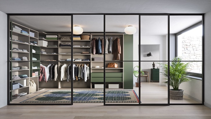 Walk in closet dengan konsep rak sederhana