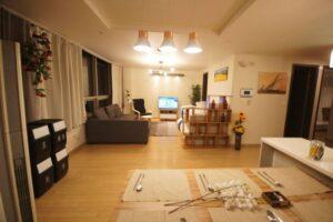 Desain Interior Rumah Mewah ala Korea Pencahayaan Terang tetapi Bernuansa Lembut