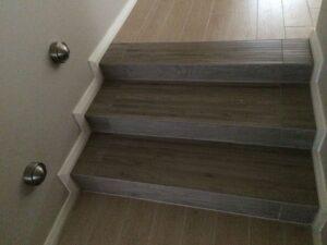 Keramik Tangga Kasar Motif Kayu