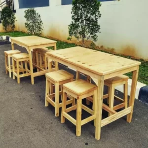 Meja Kursi Cafe Jenis Kayu Senada Minimalis