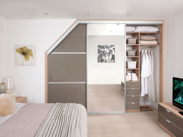 kelebihan lemari built in