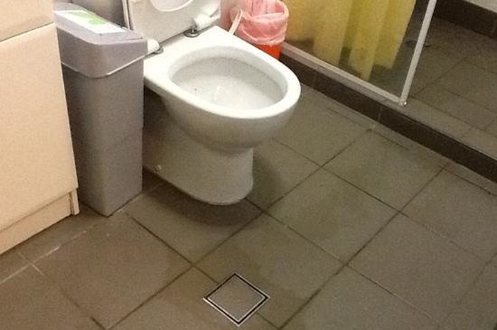 Cara Atasi Kamar Mandi Banjir